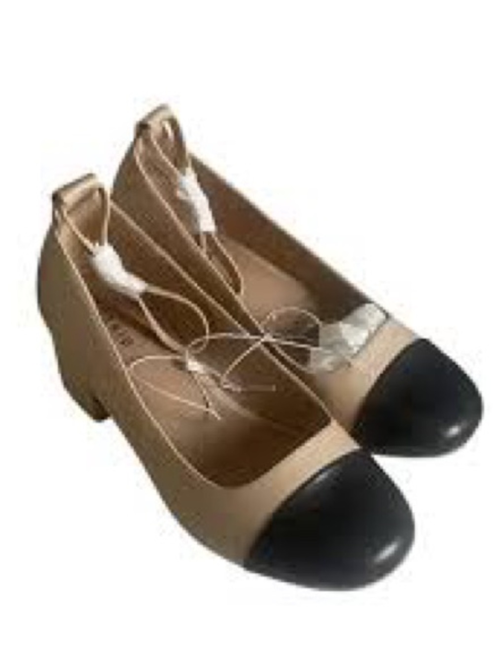 Torrid Round Toe Ankle Strap Block Heel Tan Black. Size 7,5 NWT